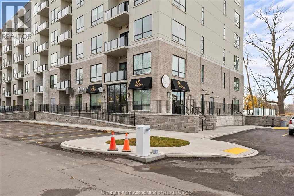 364 Grand AVENUE East Unit# 307