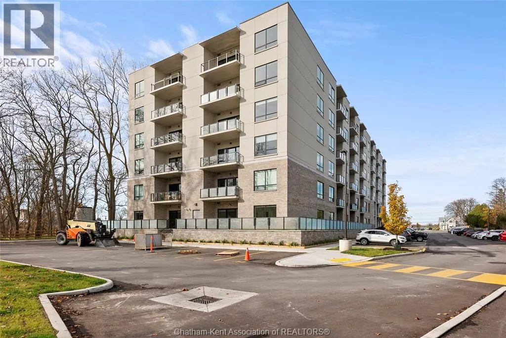 364 Grand AVENUE East Unit# 307