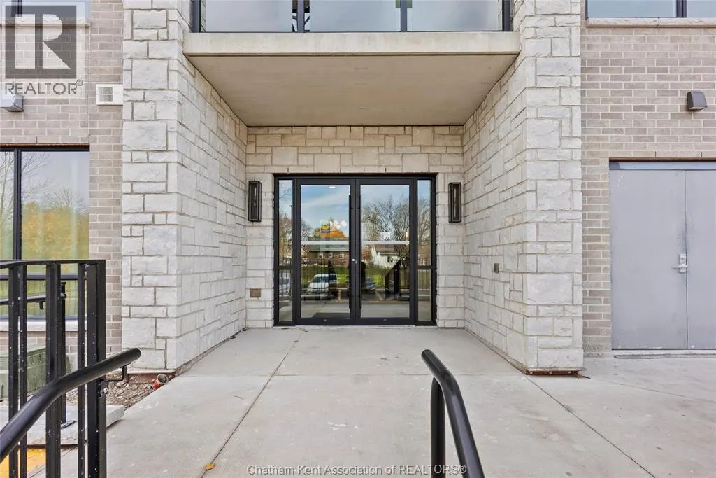 364 Grand AVENUE East Unit# 307