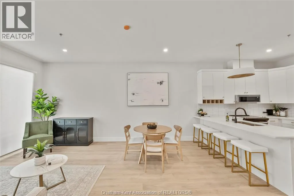 364 Grand AVENUE East Unit# 307