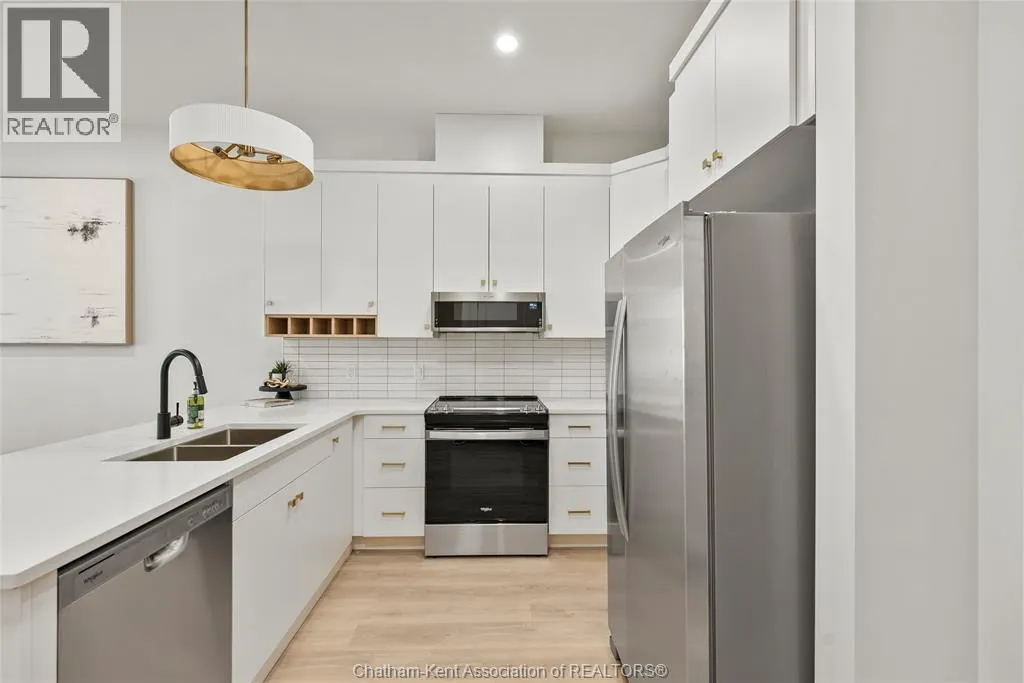 364 Grand AVENUE East Unit# 307