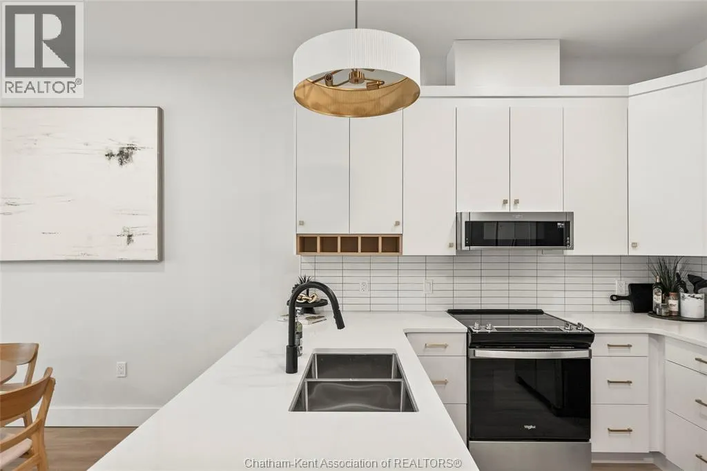 364 Grand AVENUE East Unit# 307