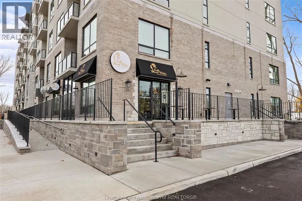 364 Grand AVENUE East Unit# 307