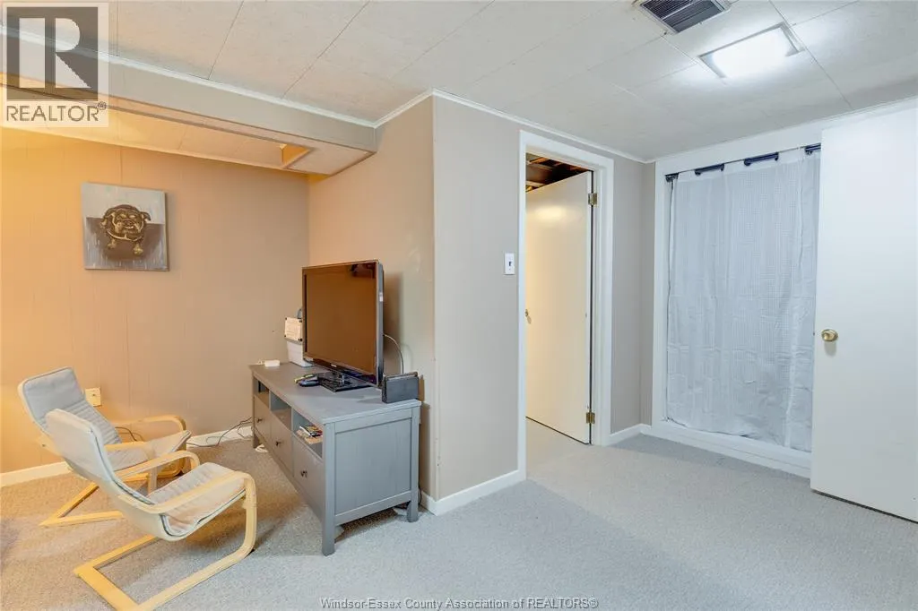 3035 RADISSON