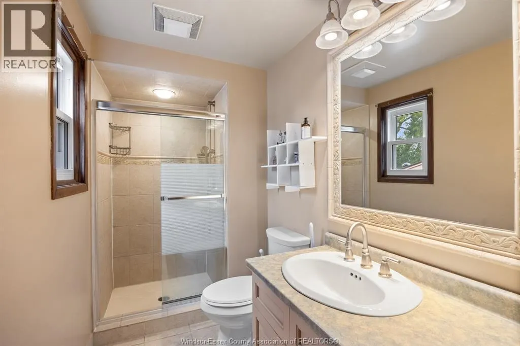 1316 CARRIAGE LANE