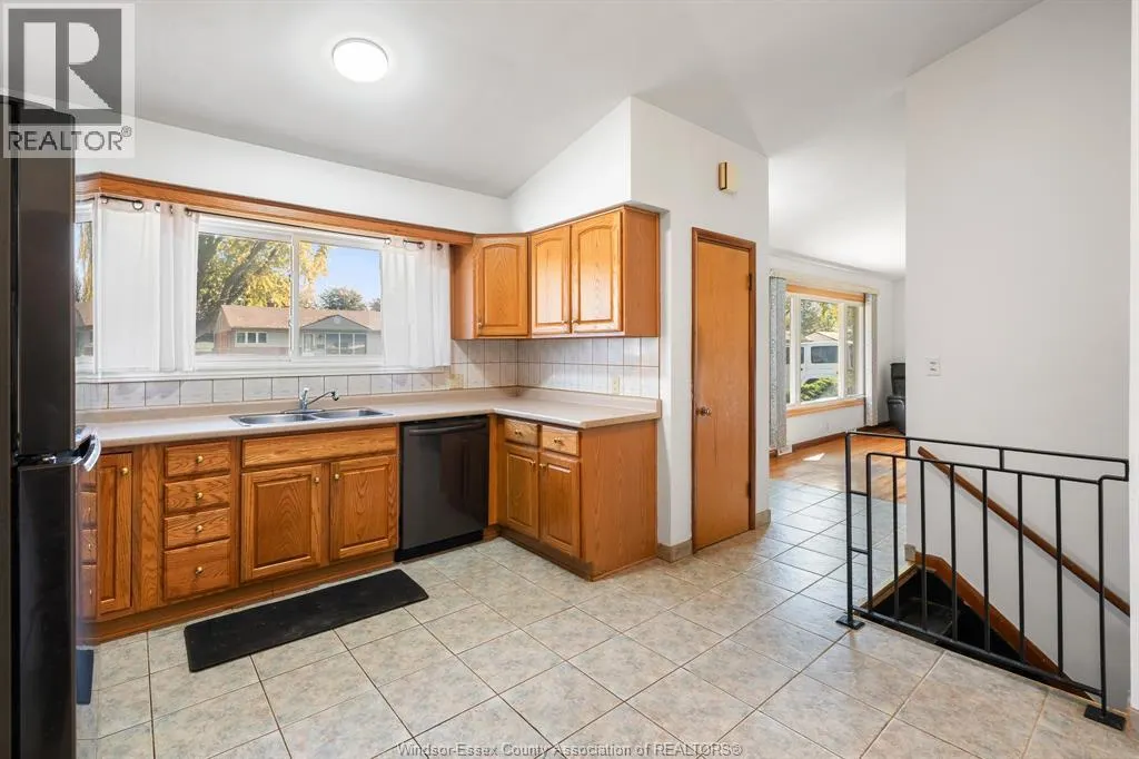 3221 VIRGINIA PARK