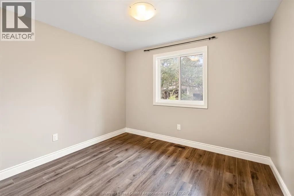 756 Irvine AVENUE Unit# A (UPPER)