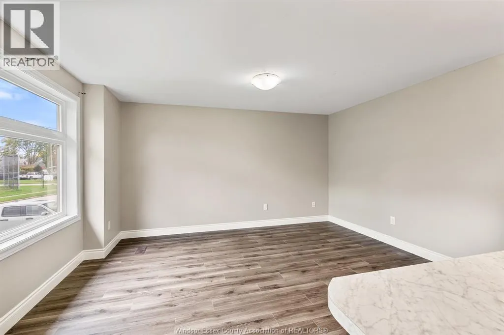 756 Irvine AVENUE Unit# A (UPPER)