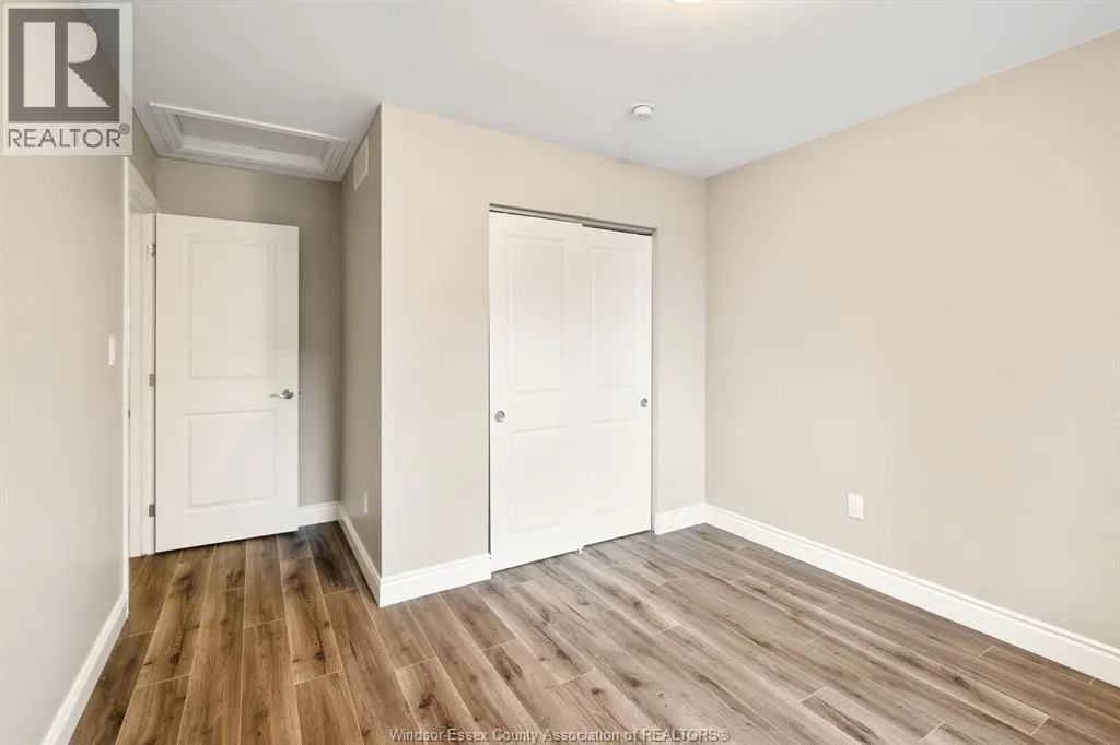 756 Irvine AVENUE Unit# A (UPPER)