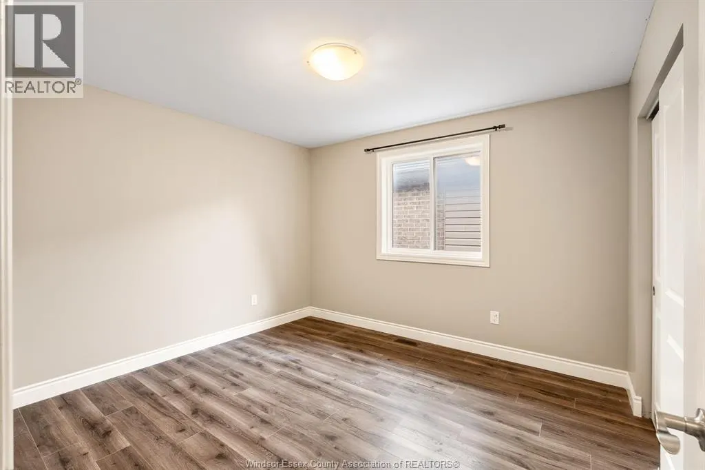 756 Irvine AVENUE Unit# A (UPPER)