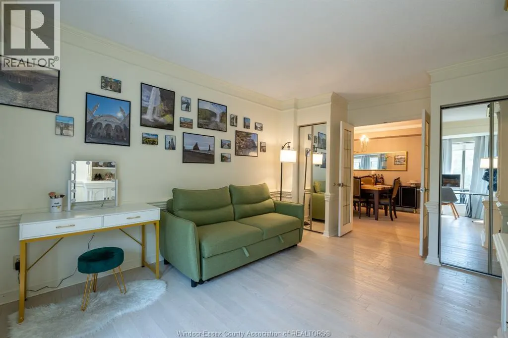5125 Riverside DRIVE East Unit# 204