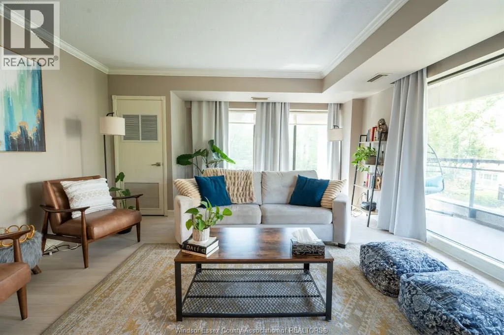 5125 Riverside DRIVE East Unit# 204