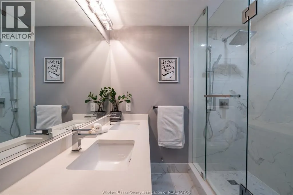 5125 Riverside DRIVE East Unit# 204