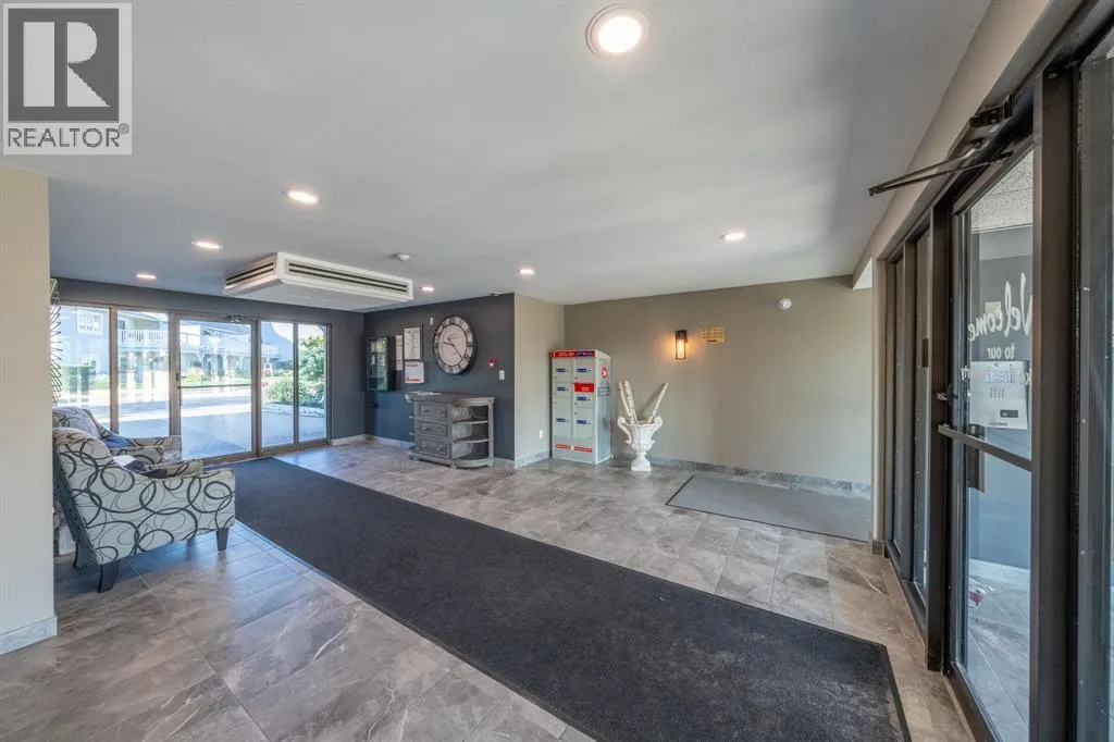1520 Venetian BOULEVARD Unit# M201