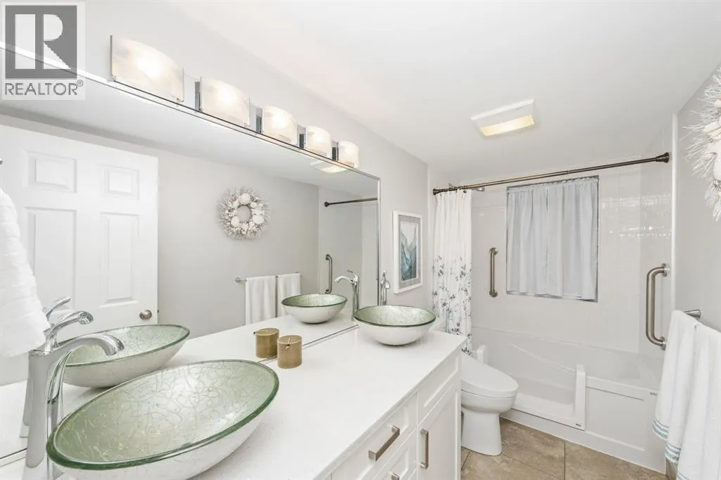 1520 Venetian BOULEVARD Unit# M201