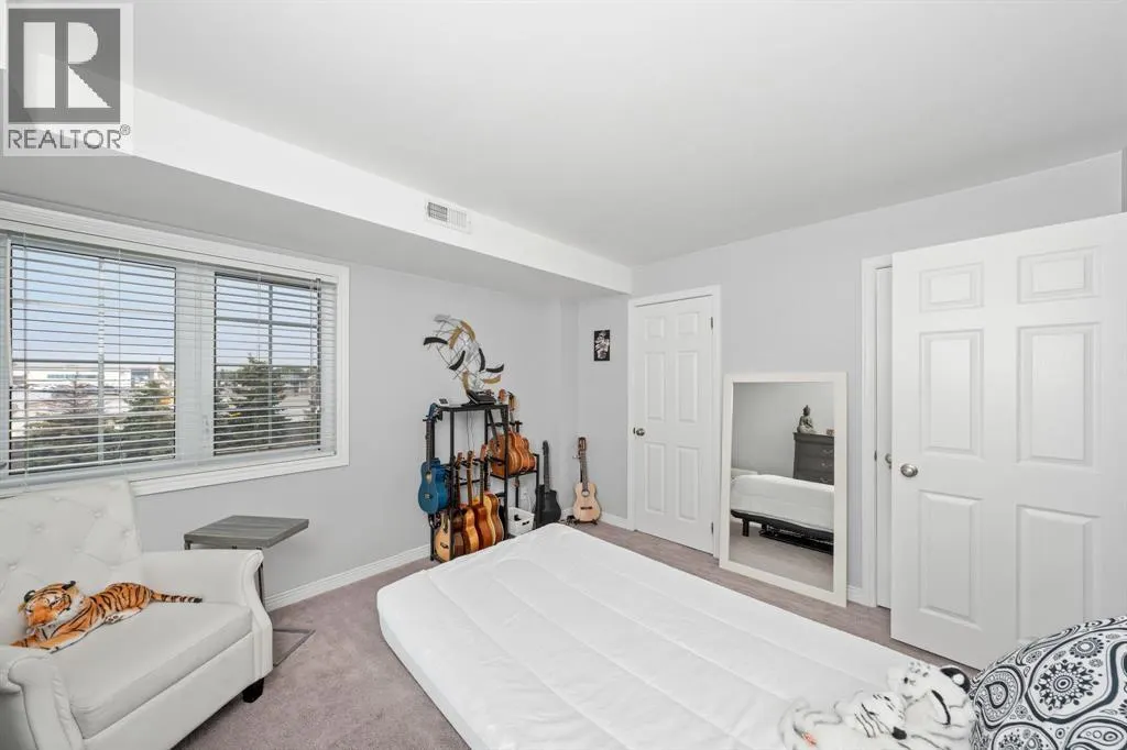 1520 Venetian BOULEVARD Unit# M201