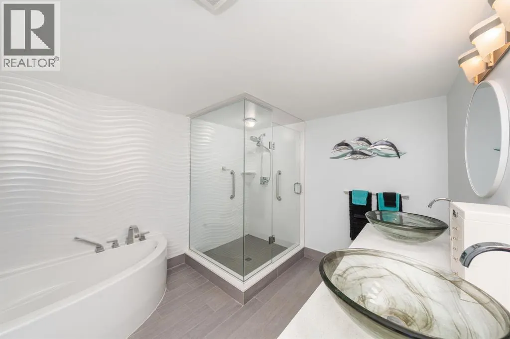 1520 Venetian BOULEVARD Unit# M201