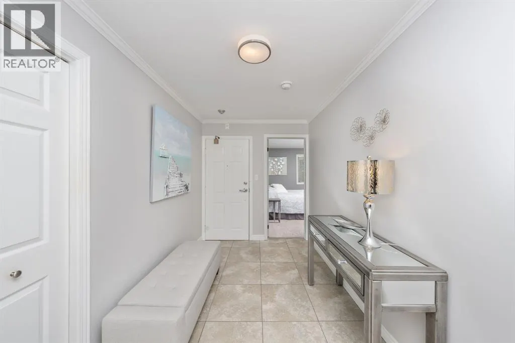 1520 Venetian BOULEVARD Unit# M201
