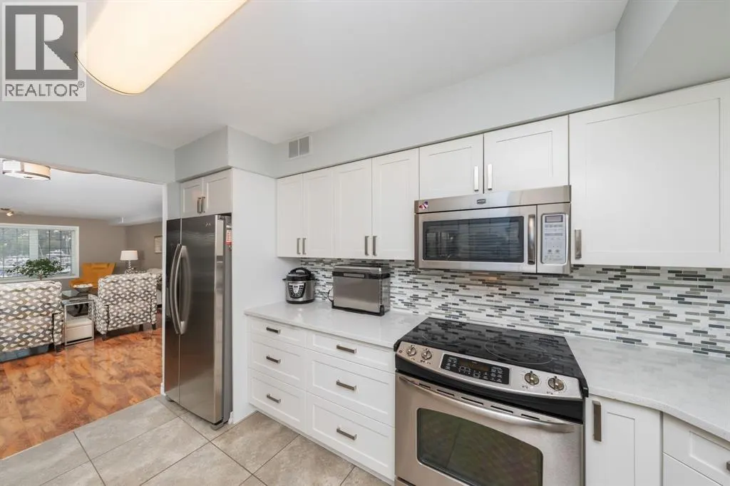 1520 Venetian BOULEVARD Unit# M201