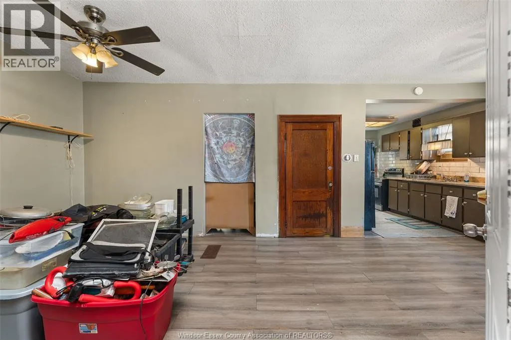 494 Caroline STREET