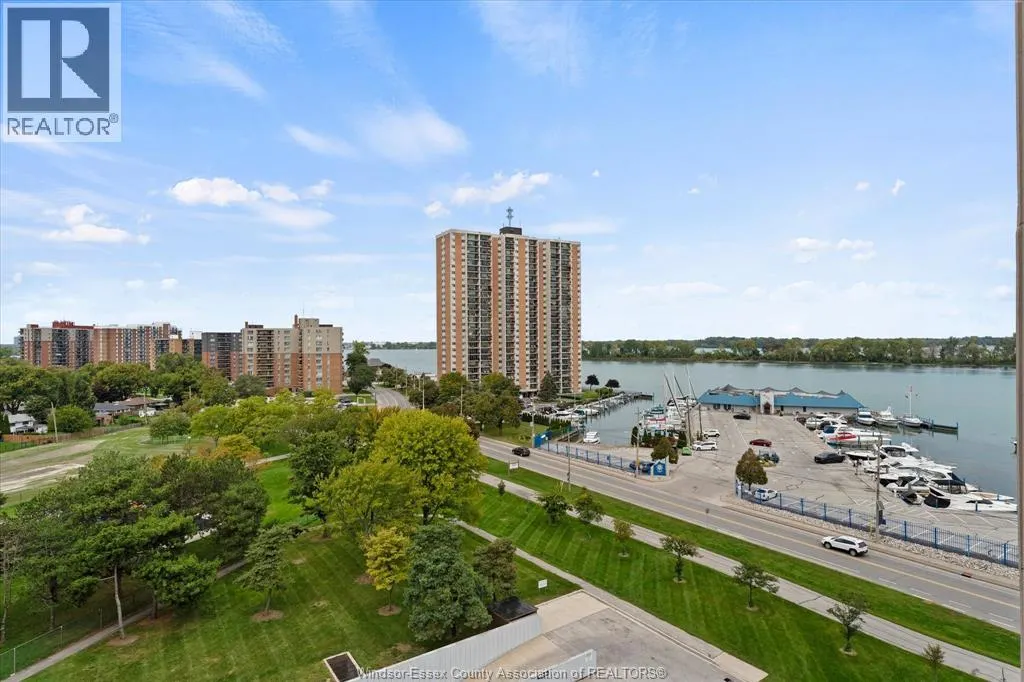 9099 RIVERSIDE DRIVE East Unit# 907W