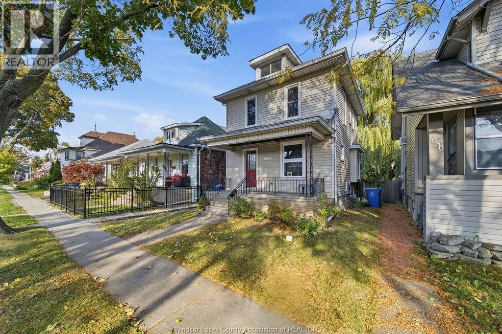 1046 LINCOLN