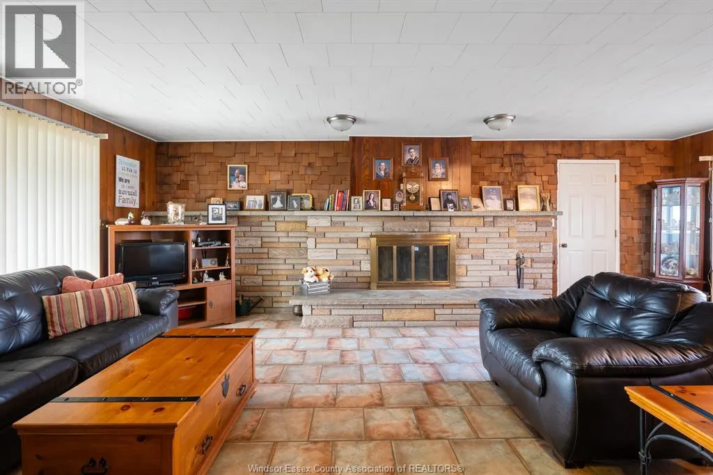 9061 County Road 18