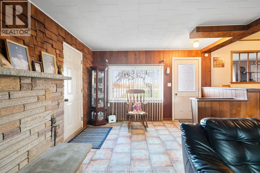 9061 County Road 18