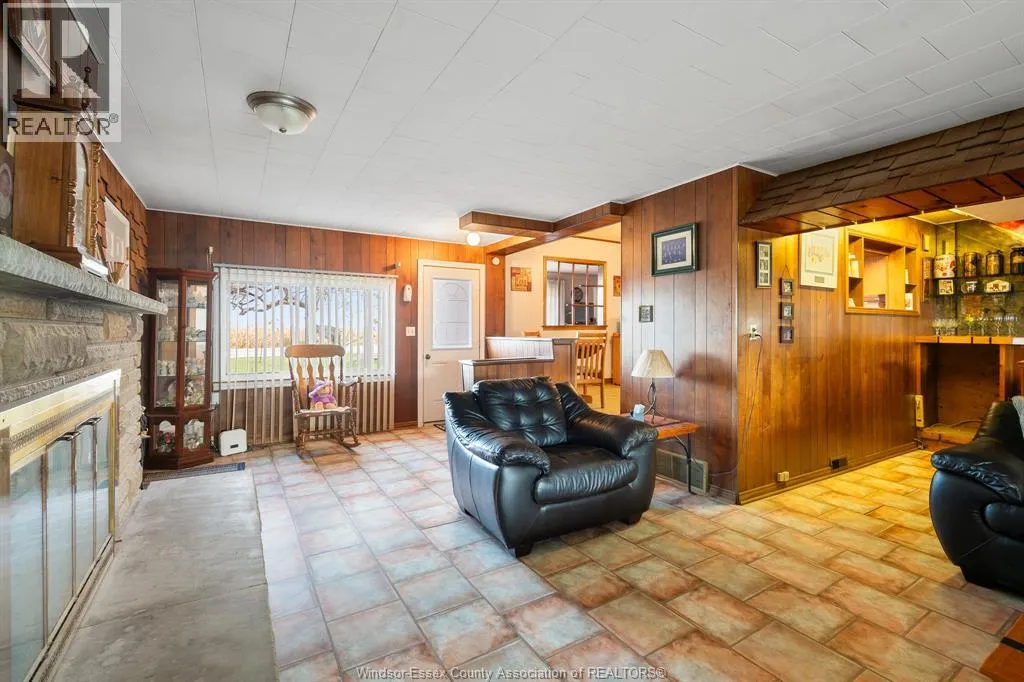 9061 County Road 18