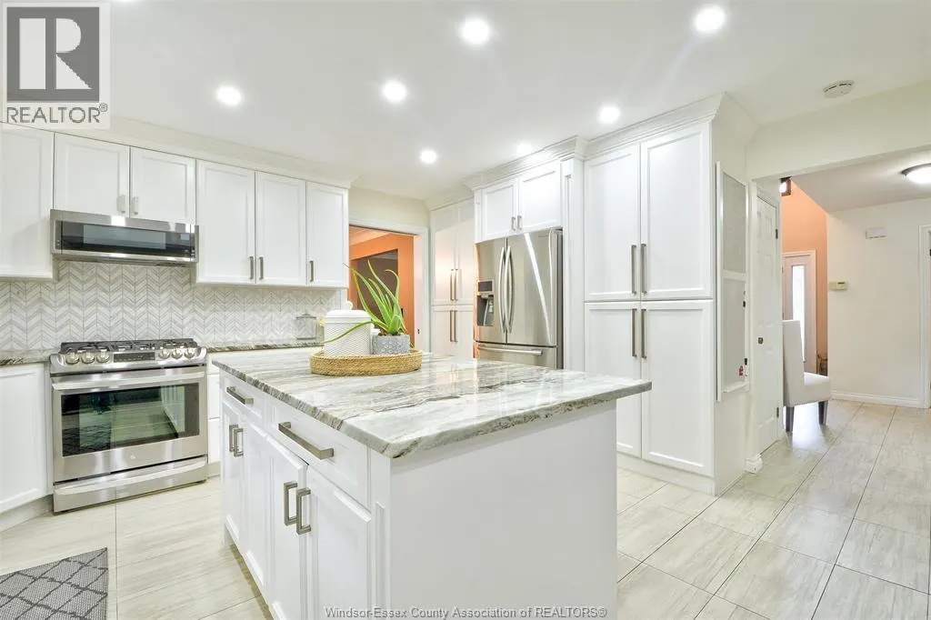 2300 Santo DRIVE