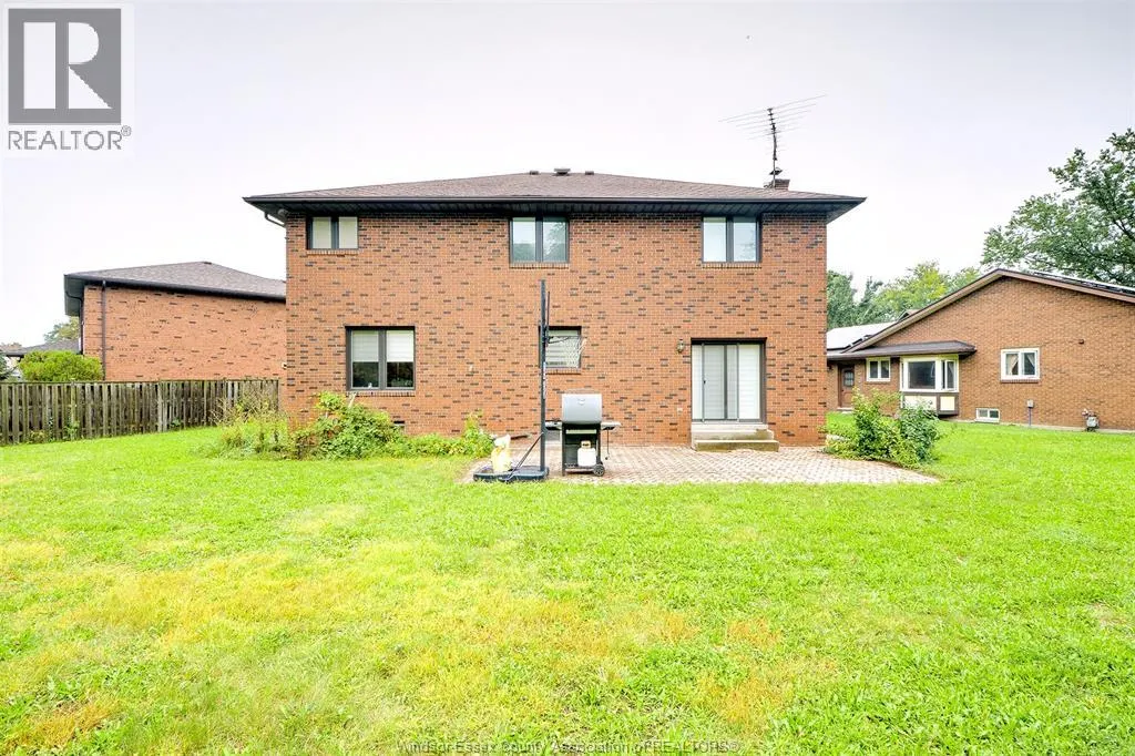2300 Santo DRIVE