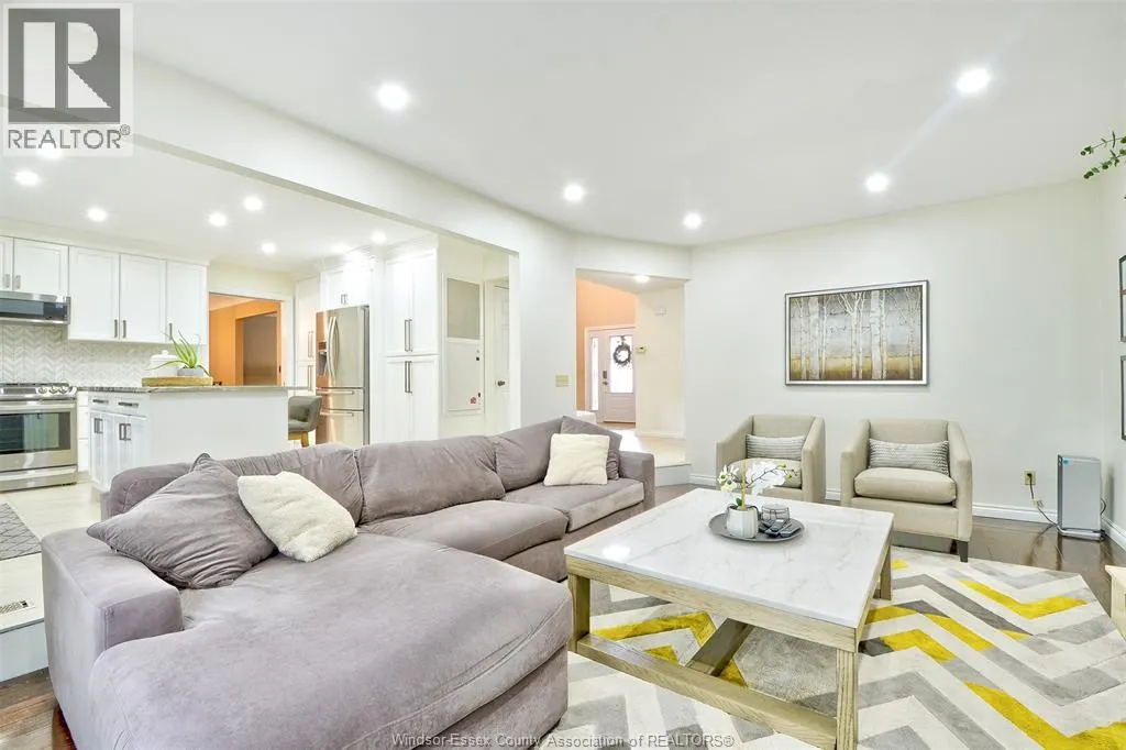 2300 Santo DRIVE
