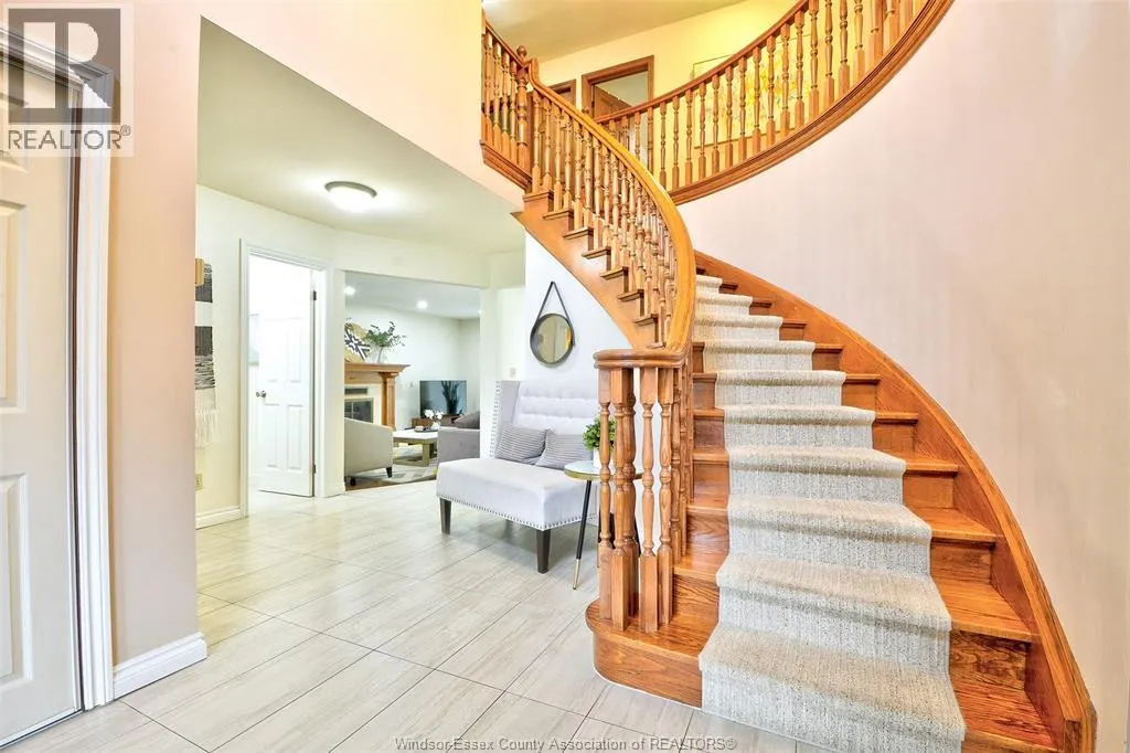 2300 Santo DRIVE