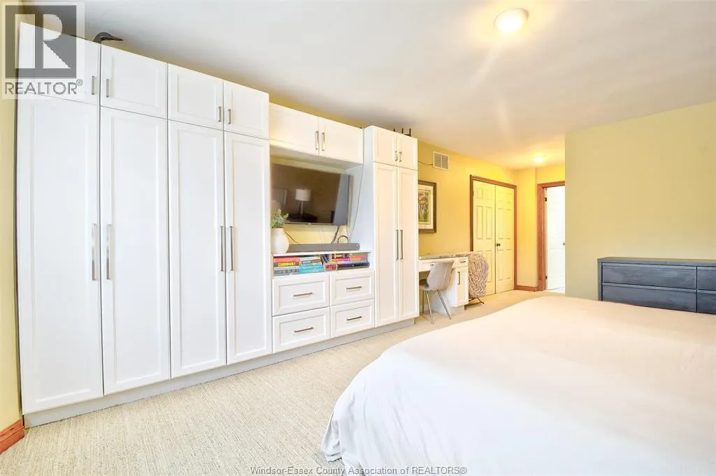 2300 Santo DRIVE