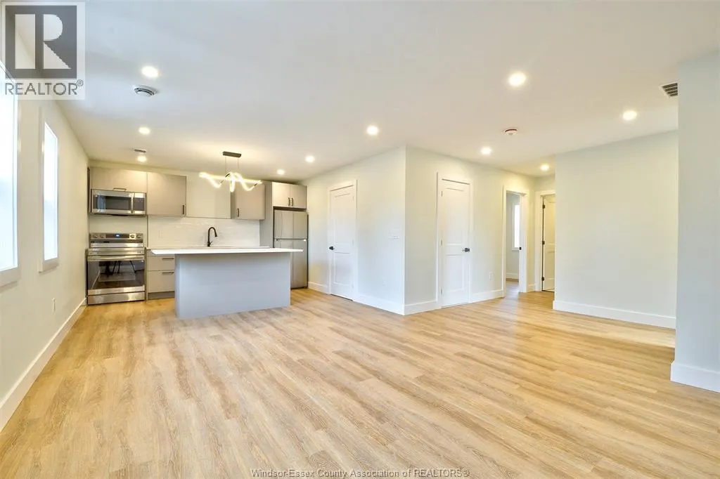 576 ELINOR