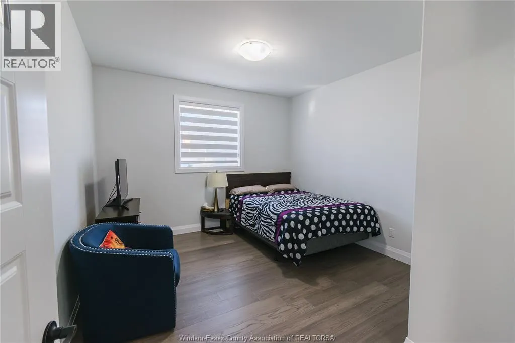 2507 ROXBOROUGH BOULEVARD