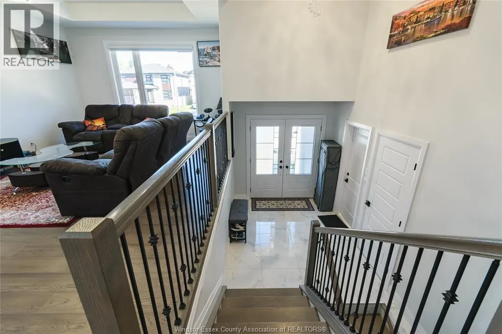 2507 ROXBOROUGH BOULEVARD