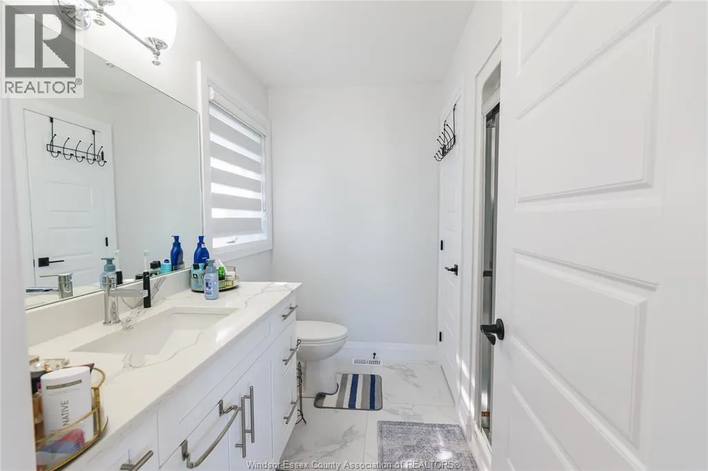 2507 ROXBOROUGH BOULEVARD