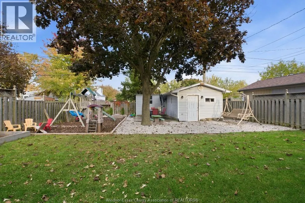 3792 BYNG RD