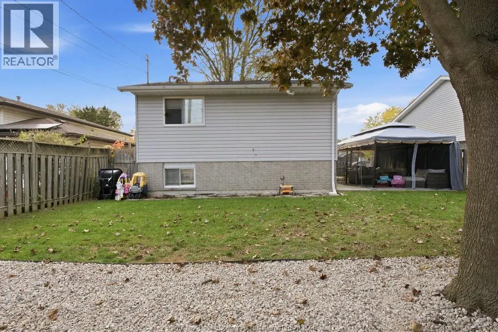 3792 BYNG RD