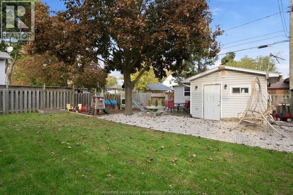 3792 BYNG RD