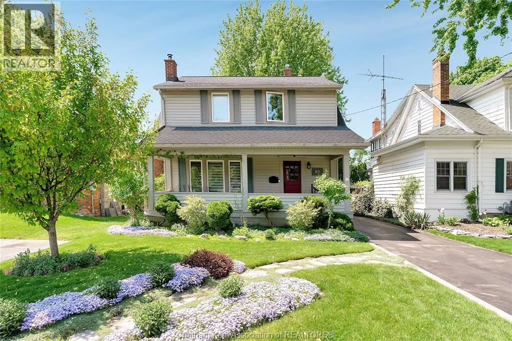 82 Robertson AVENUE