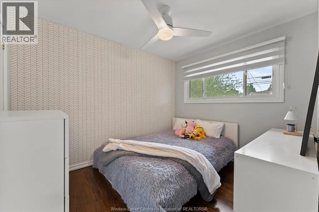 3425 Roxborough BOULEVARD