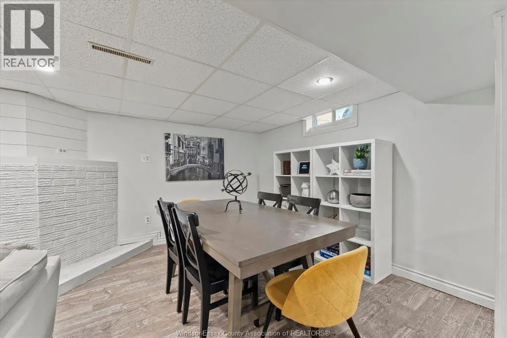 3425 Roxborough BOULEVARD