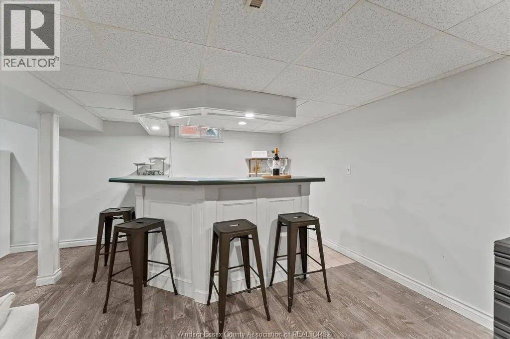 3425 Roxborough BOULEVARD