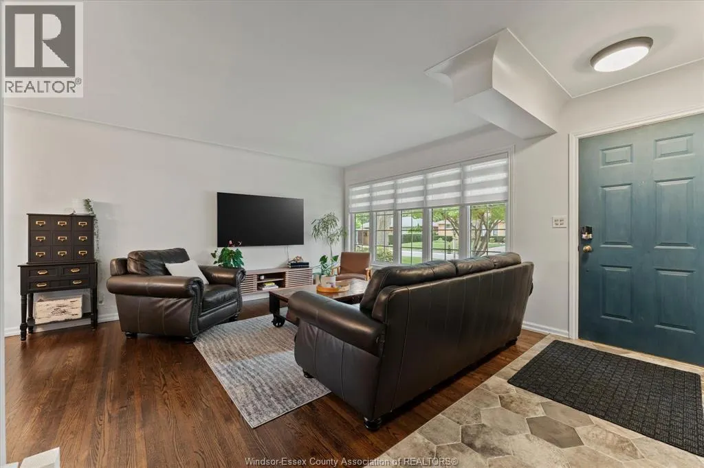 3425 Roxborough BOULEVARD