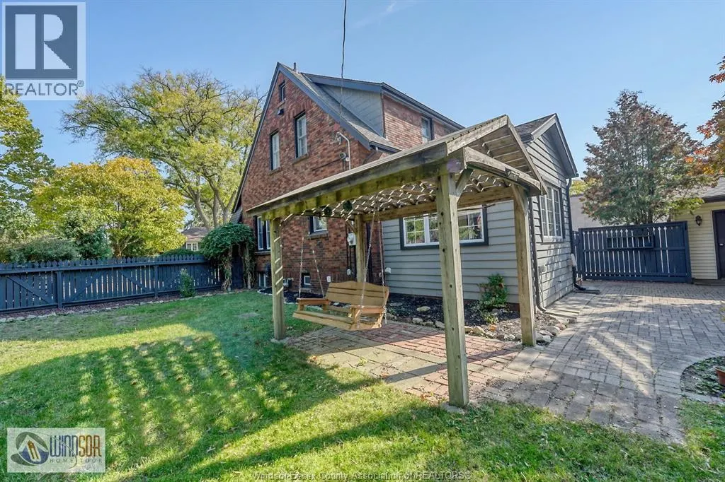 287 PRADO PLACE