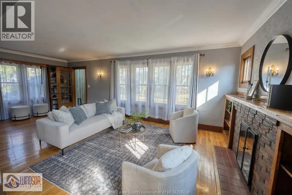287 PRADO PLACE