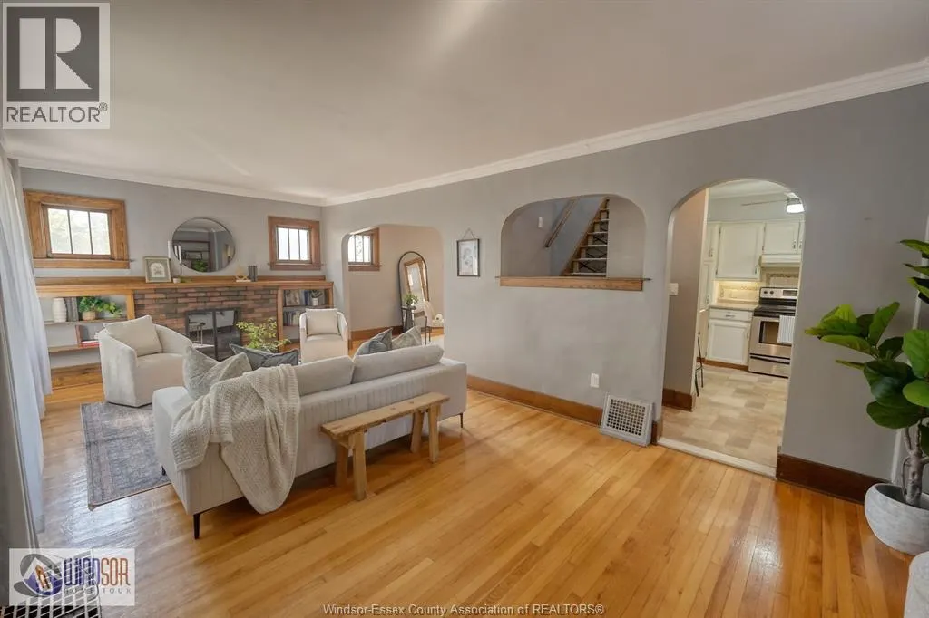287 PRADO PLACE