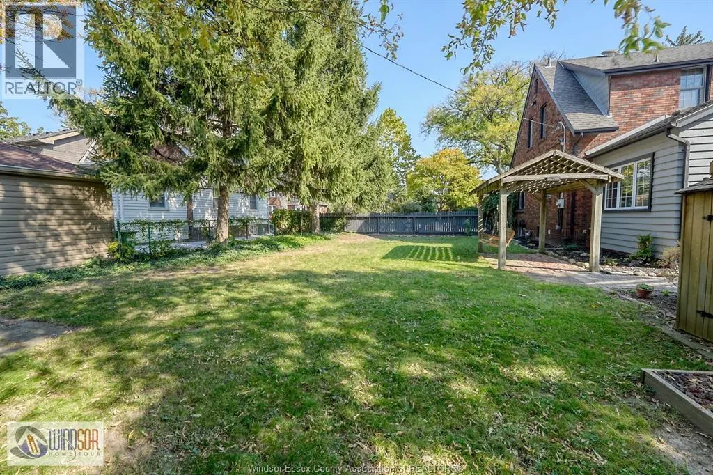 287 PRADO PLACE